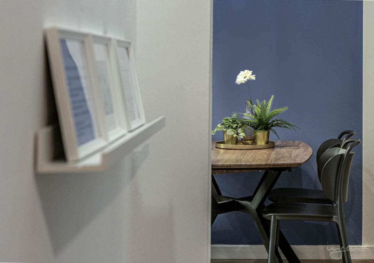 The Urban Blue, Superior Apartment Near Lungarni Pisa Bagian luar foto