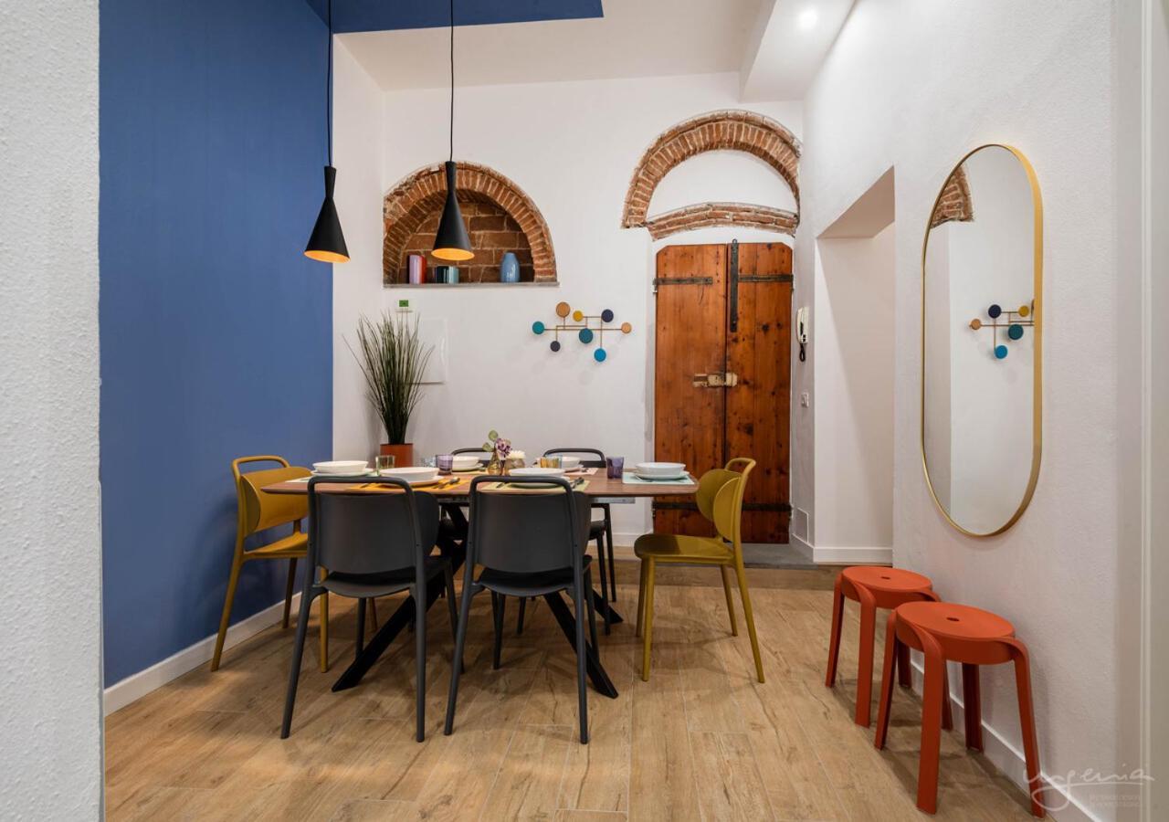 The Urban Blue, Superior Apartment Near Lungarni Pisa Bagian luar foto