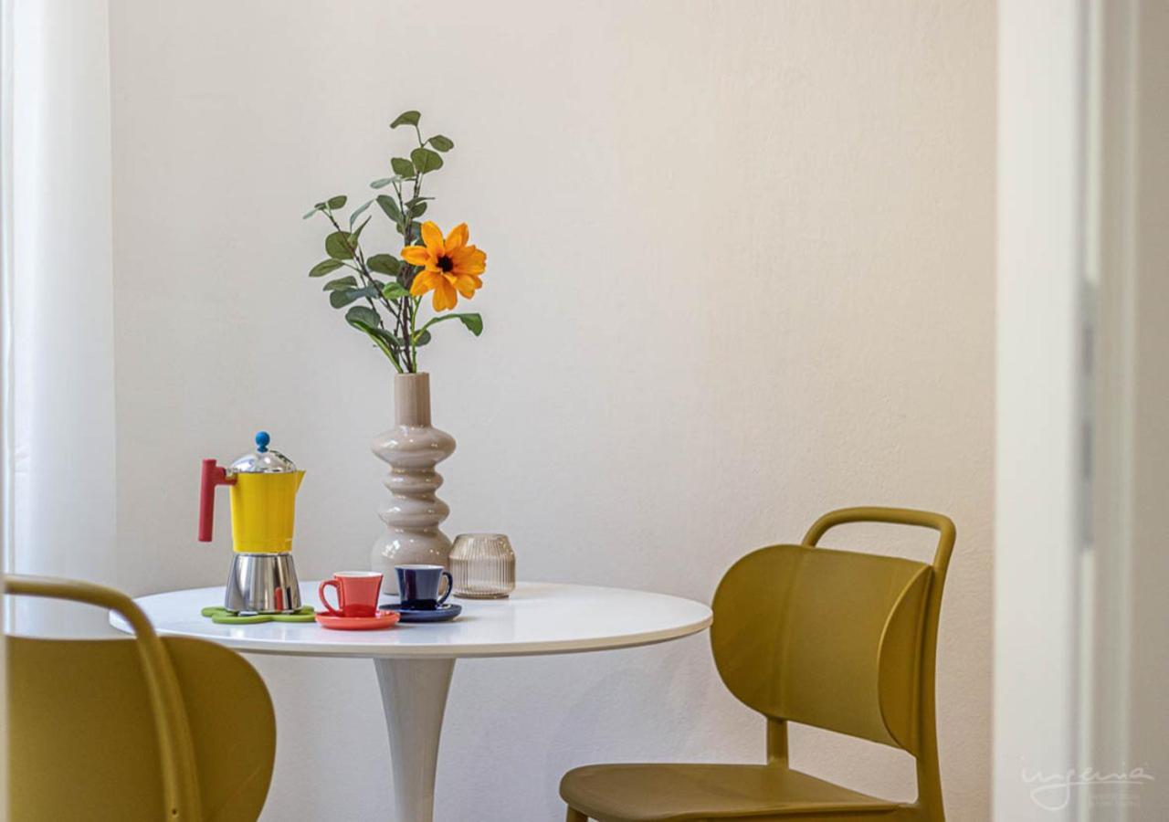 The Urban Blue, Superior Apartment Near Lungarni Pisa Bagian luar foto