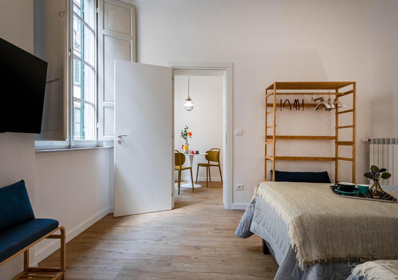 The Urban Blue, Superior Apartment Near Lungarni Pisa Bagian luar foto