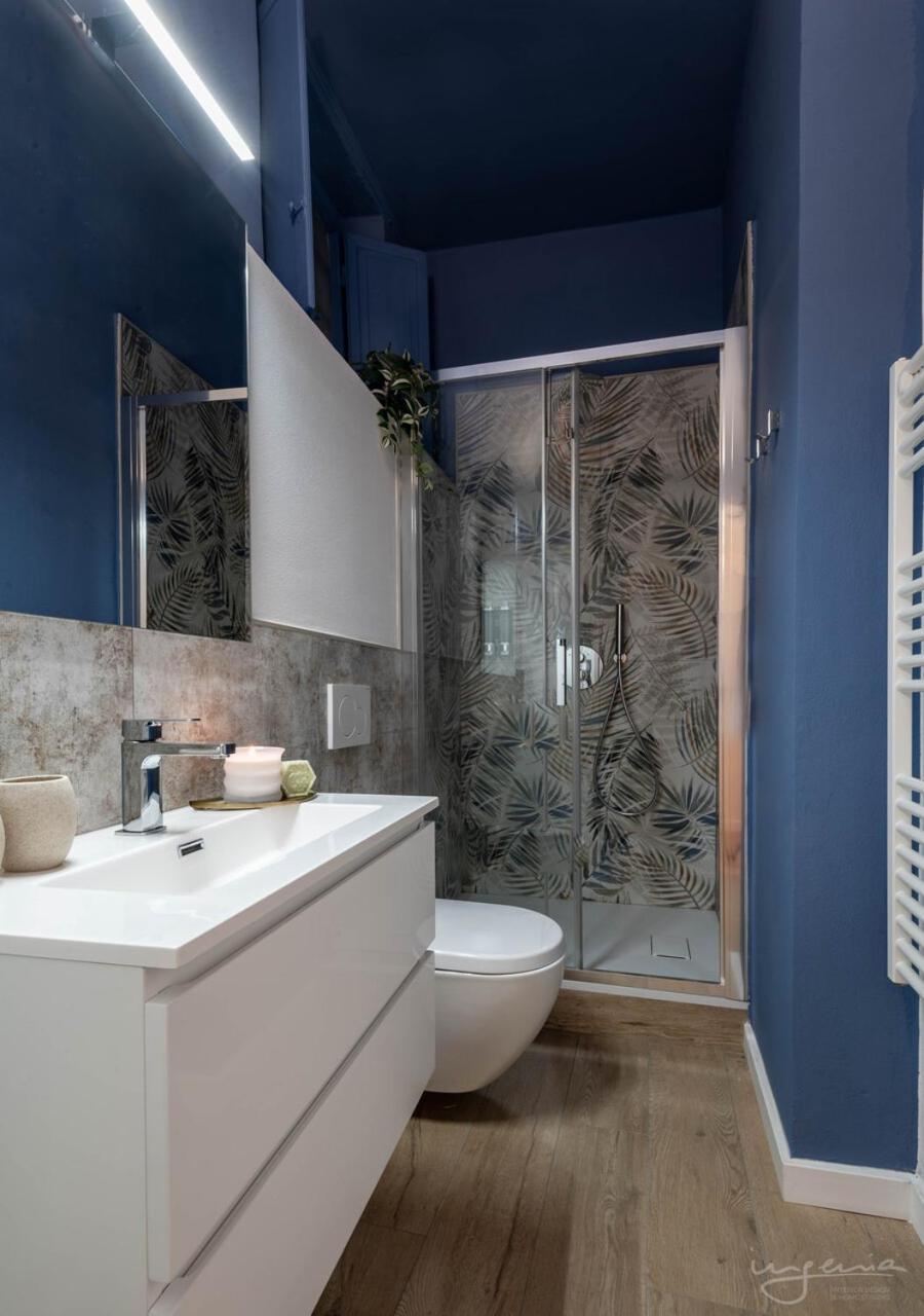 The Urban Blue, Superior Apartment Near Lungarni Pisa Bagian luar foto