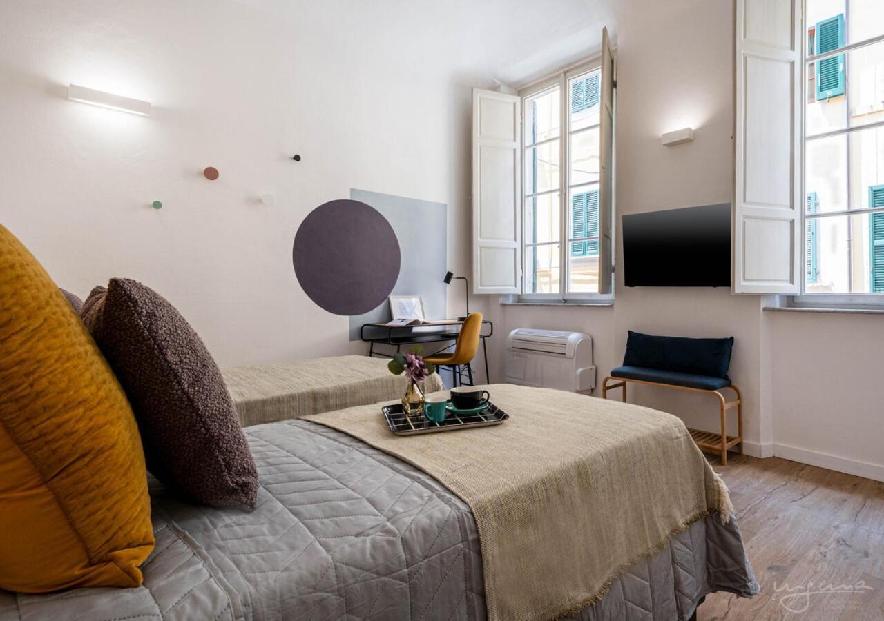 The Urban Blue, Superior Apartment Near Lungarni Pisa Bagian luar foto